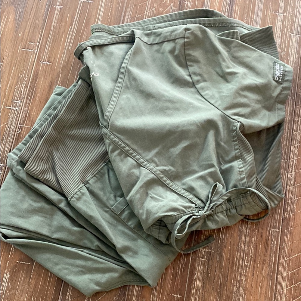 Olive Green women’s maternity scrub pant and top set